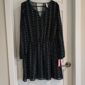 NWT Xhiliration dress